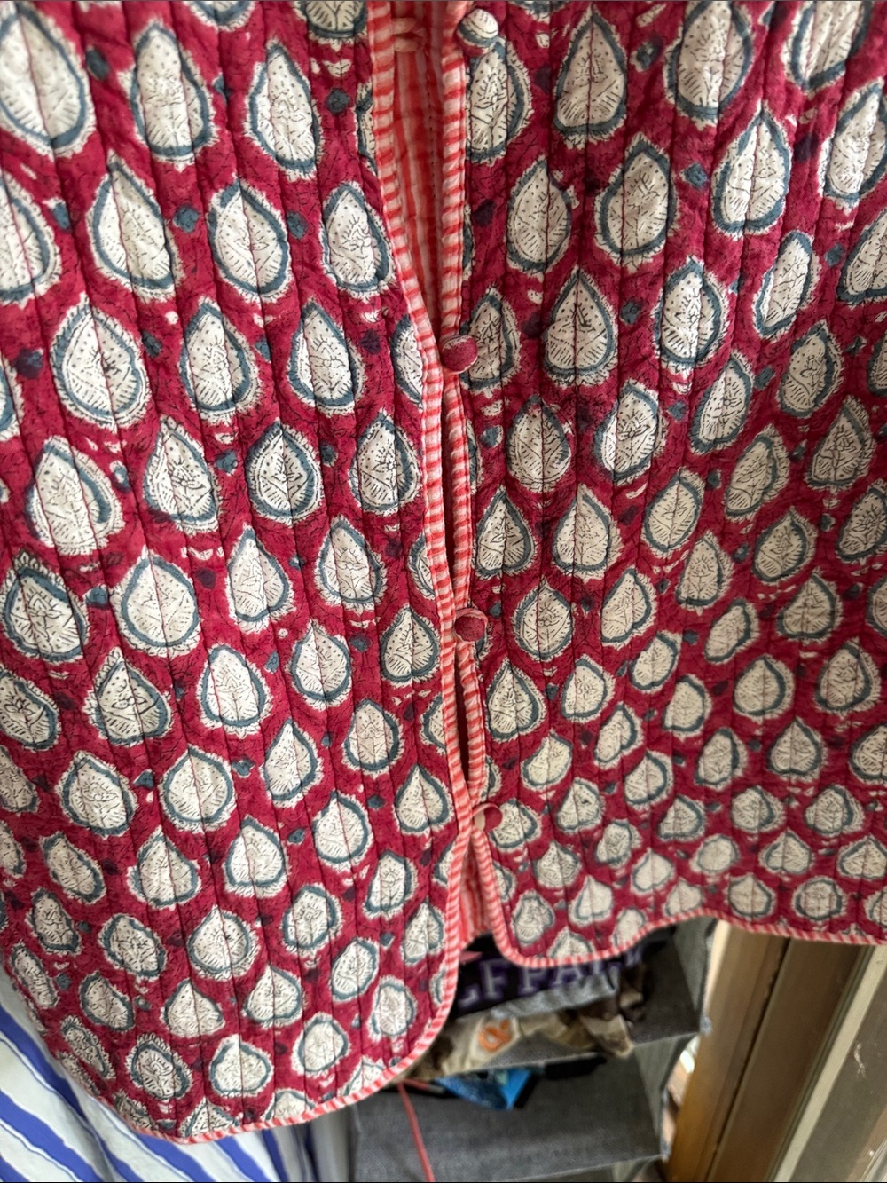 Textured Red & White Quilted Jacket - Picture 4 of 5